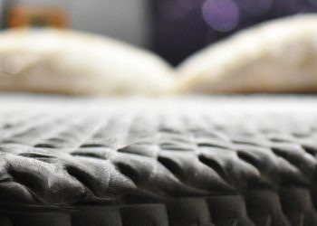 How Big is a King Mattress Compared to a Queen