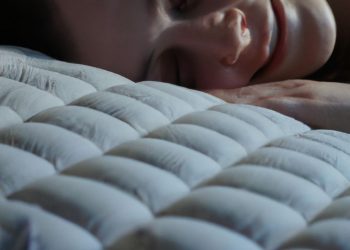 How to Break in a Hybrid Mattress