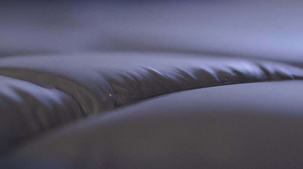 How to Find a Leak in a Queen Size Air Mattress