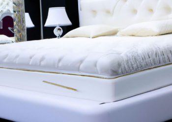 How to Fit a Full Size Mattress on a Queen Frame