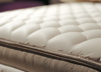 How to Flatten Memory Foam Mattress Topper