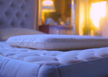 How to Insulate an Air Mattress