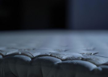 How to Keep a Split King Mattress Together