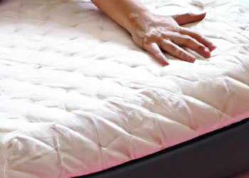 How to Lift Heavy Mattress to Change Sheets