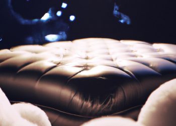 What is a Built in Pump Air Mattress