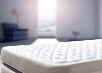 What is the Difference Between Memory Foam and Hybrid Mattress