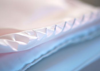 What Size Sheets Fit a Crib Mattress