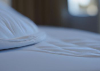 What Size Sheets Fit a Hospital Bed Mattress