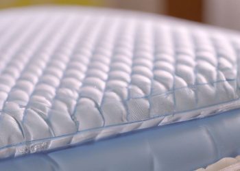 When to Switch Baby Mattress to Toddler Side